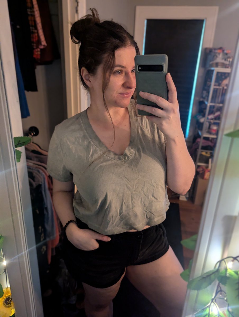 Live! Cozy Monday Palia drops and PCF fundraising! twitch.tv/esp4him