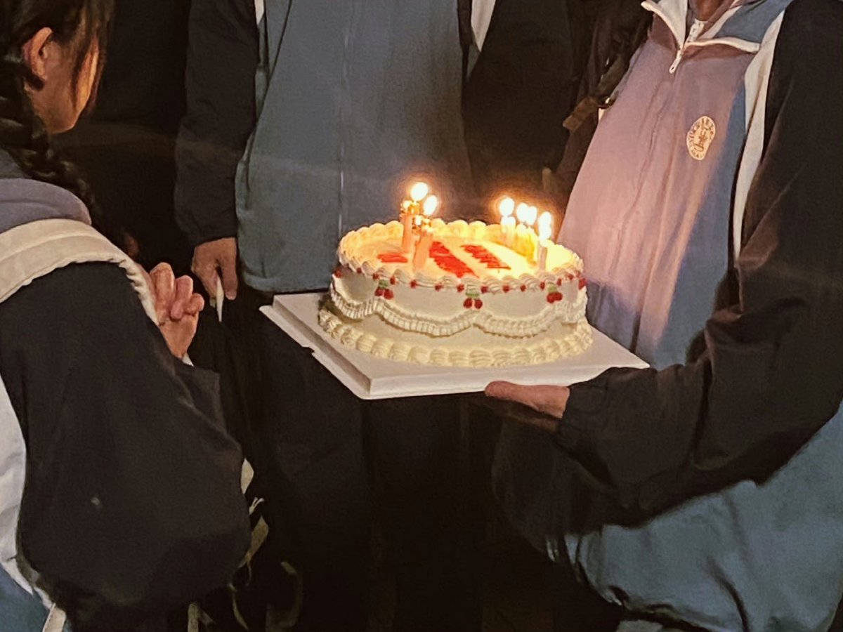 안녕하세여 생일이라 돌아왓슴미다