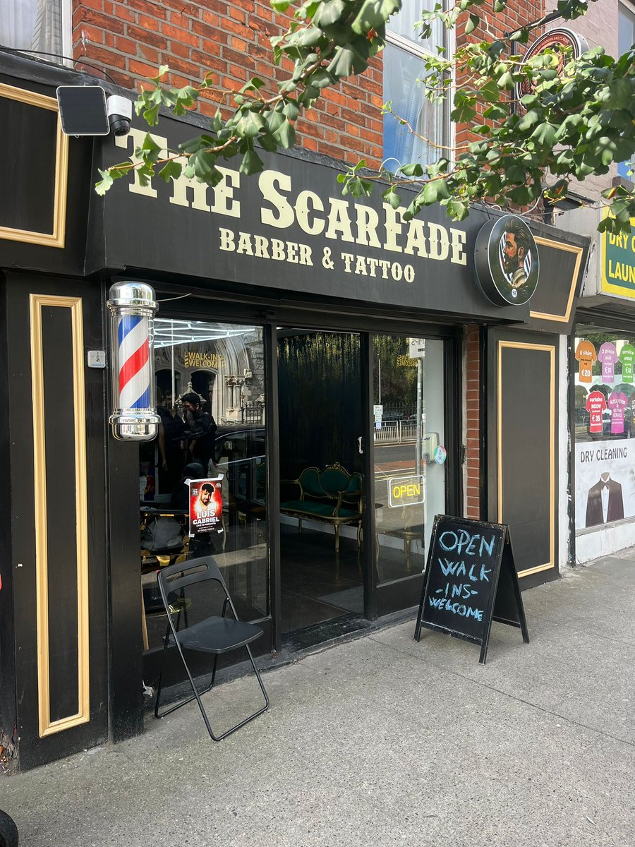 IeVending's tweet image. Another Red Bull countertop vending machine installed ✂️⚡️
Last week we added a new one in a very busy barbershop, as we continue the nationwide rollout of our vending solutions. 🚀🥤

#RedBull #VendingSolutions #BarbershopLife #EnergyOnTheGo #VendingMachinesIE #NationwideRollout