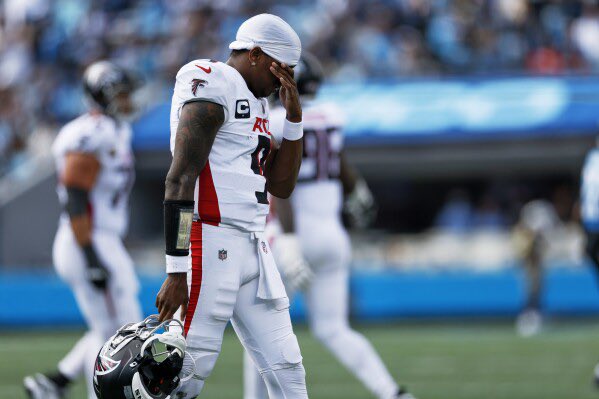 after 6 GAMES…

MP9 finally had his “welcome to the league” moment…

they already want you gone my boi…

prove them wrong. 

😈