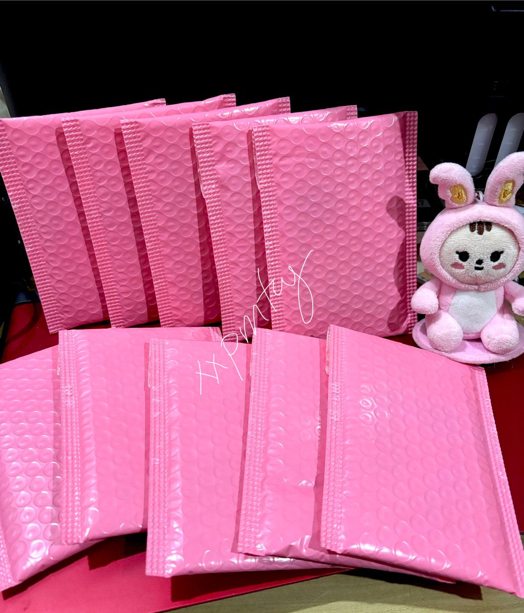 xxpmtcy's tweet image. GIVEAWAY 🇵🇭 

˚.🎀༘⋆ 10 winners of Seventeen (SVT) Mystery pouch (6-7 photocards) 

ᯓ★ like, rt
ᯓ★Drop tags: 
CxM HIGHLIGHT MEDLEY 
#에스쿱스민규_하라메와_하입바이브
#HYPEVIBES_HighlightMedley @pledis_17

ends tba

winners will shoulder sf or meetup AMMB Oct 04 :))