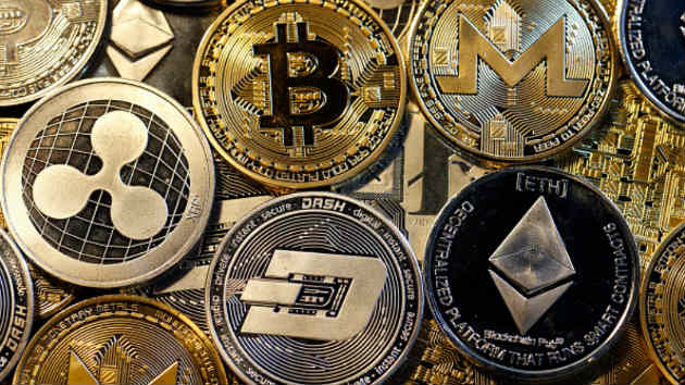 FabbriFlav2's tweet photo. 💰gli italiani stanno abbandonando le #criptovalute : -20% di possessori e -22% di valore in portafoglio nel secondo trimestre 2025;
💸complice la nuova tassazione sulle plusvalenze?
👉 Leggi l'articolo su Key4Biz https://t.co/auGjxjH7Rt https://t.co/sTxrV5xSHA