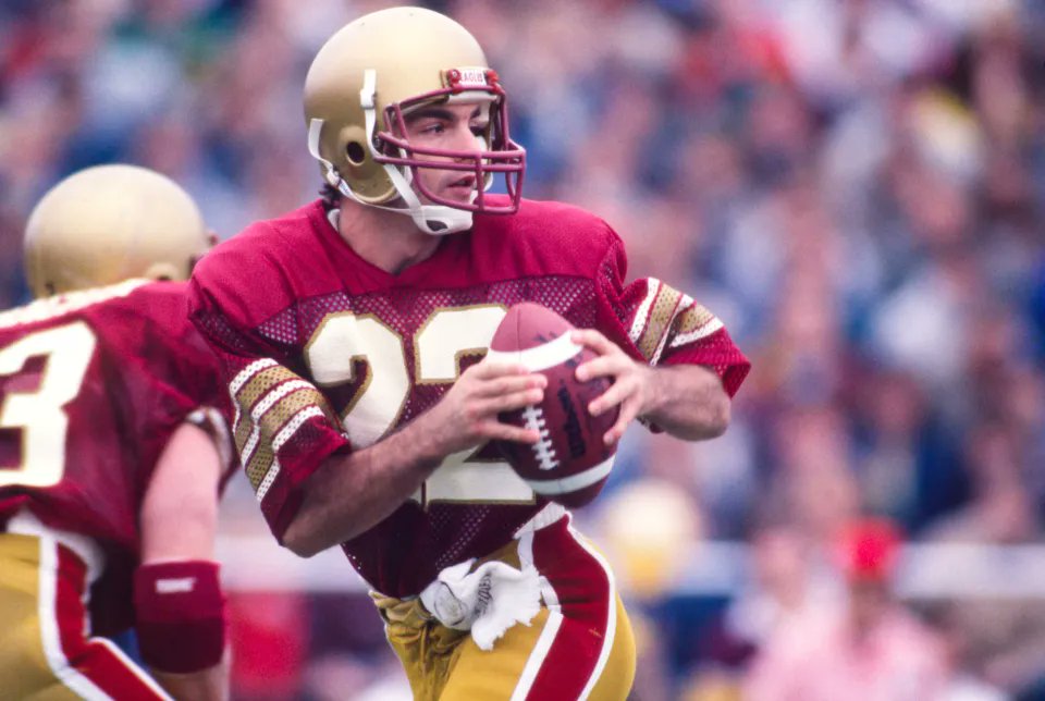 boninsportscard's tweet image. Who is your favorite player to play college ball at Boston College? I&apos;ll start. Mine is Doug Flutie. Flutie played in the USFL, NFL &amp;amp; CFL for 8 different teams. Who is yours?
#favoriteplayer #dougflutie #BostonCollege #football #NCAA #NFL #USFL #CFL  #BoninSportsCards…
