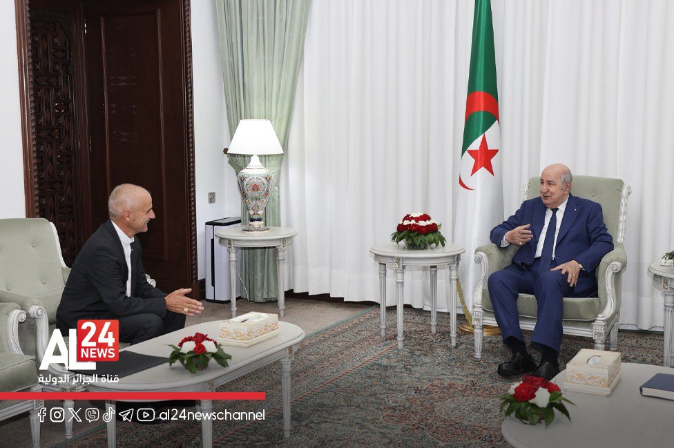 AL24Francais's tweet photo. #En_images:
Le prĂ©sident de la RĂ©publique, Abdelmadjid Tebboune, a reçu lundi, l'archevĂȘque d'Alger, le Cardinal Jean-Paul Vesco. https://t.co/C9kAk5gici