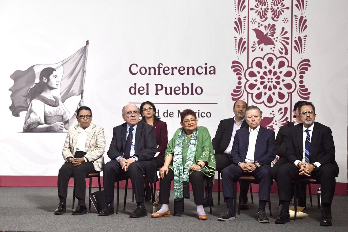 Rosa Icela Rodríguez Velázquez (@rosaicela_) on Twitter photo Asistimos a la #MañaneraDelPueblo, encabezada por la Presidenta <a href="/Claudiashein/">Claudia Sheinbaum Pardo</a>, donde <a href="/PabloGomez1968/">Pablo Gómez</a> presentó los trabajos de la Comisión presidencial para la Reforma Electoral, así como las próximas fechas para las audiencias en los estados. 🇲🇽 <a href="/ErnestinaGodoy_/">Ernestina Godoy Ramos</a> <a href="/ArturoZaldivarL/">Arturo Zaldívar</a> Asistimos a la #MañaneraDelPueblo, encabezada por la Presidenta <a href="/Claudiashein/">Claudia Sheinbaum Pardo</a>, donde <a href="/PabloGomez1968/">Pablo Gómez</a> presentó los trabajos de la Comisión presidencial para la Reforma Electoral, así como las próximas fechas para las audiencias en los estados. 🇲🇽 <a href="/ErnestinaGodoy_/">Ernestina Godoy Ramos</a> <a href="/ArturoZaldivarL/">Arturo Zaldívar</a>