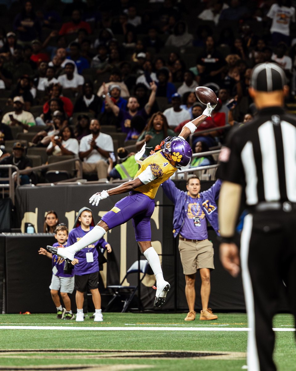 Floyd Jones tweet media