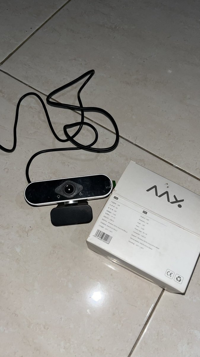 justmarinav's tweet photo. WTS jual rugi webcam ori only 150k area semarang #zonauang #Semarang #Trending https://t.co/BfZuTN13kS