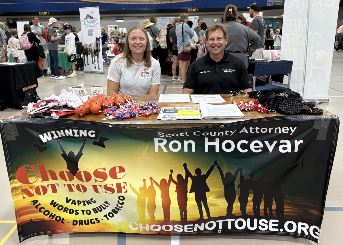 RonHocevar's tweet photo. Myself and Jessica (CNTU Coordinator) had a fun time @PriorLakeChamber Fall Community Fest. We had a chance to talk to many people about our mission to educate, primarily our youth, about making the best choices to keep them chemical free and safe. https://t.co/ylaxuFyrpL