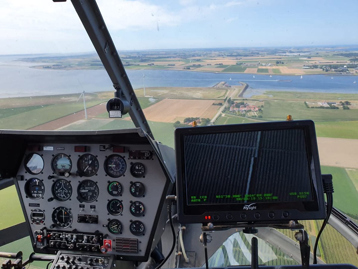 Hoe goed kent u uw bodem..🤔 Alles valt en staat bij een gezonde bodem..Als expert in PrecisieLandbouwluchtvaart geven we nog steeds diverse Telers de juiste info als aanvulling op hun Topbodem.Al onze info en inzet telt mee voor uw Ecowaardering.