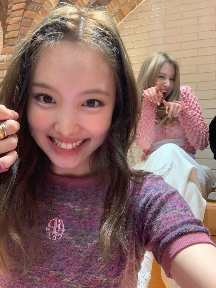 ًperri aily. tweet media