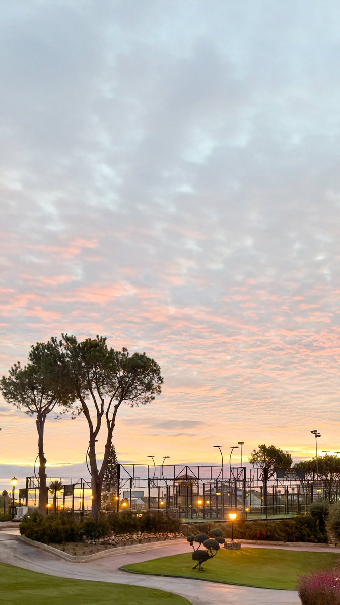 "Today is officially the first day of autumn. 🍂☀️ Golden light, gentle breezes, perfect golf days and long afternoons to savour with friends. Autumn has arrived! #LaCalaResort #CostaDelSol #GolfSpain #GolfLife #GolfResort"