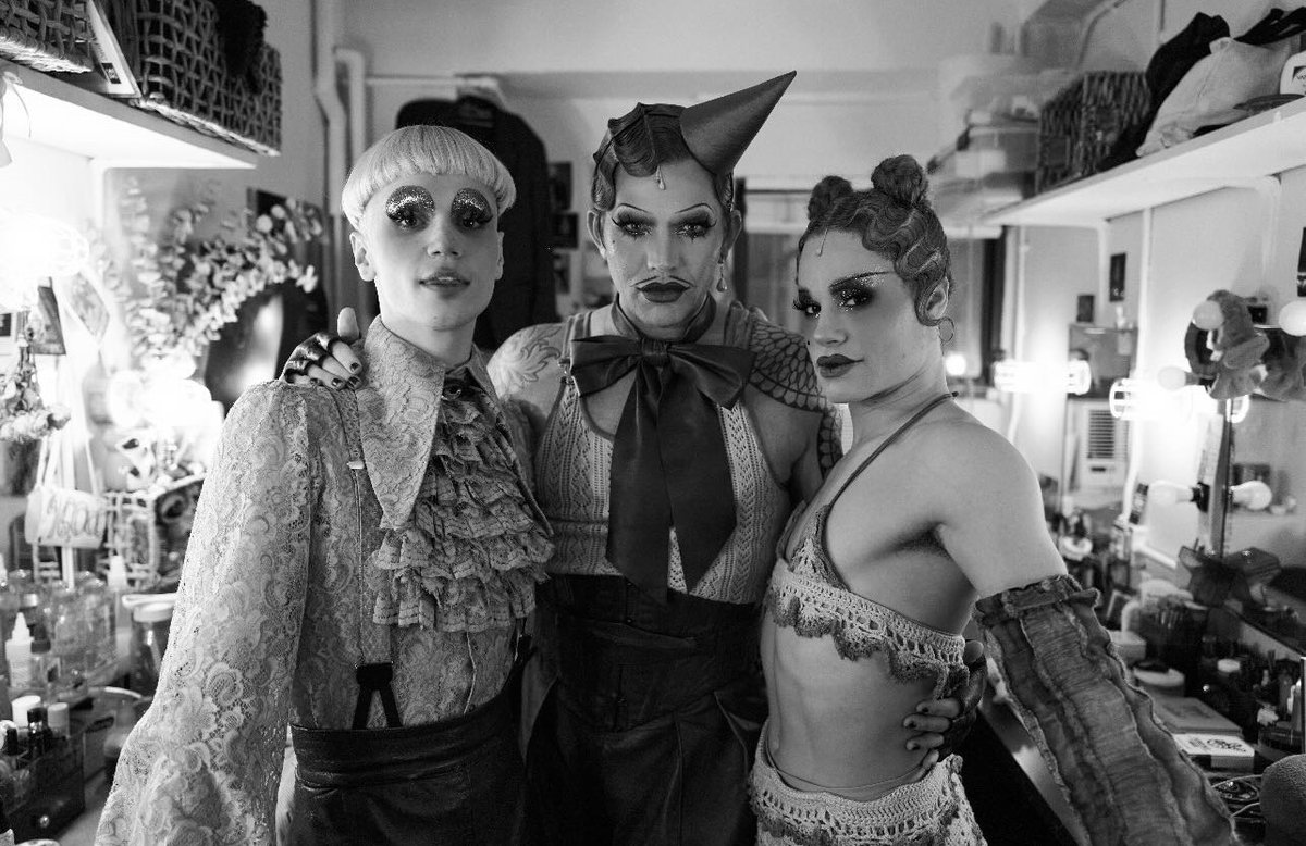 4Gelly's tweet image. New photos of Adam with David and Marty , after party when Adam ended his run at Cabaret 🤍😍
and behind the scenes via jennyandersonphoto
@adamlambert #Emcee #Cabaret 
instagram.com/p/DO6LJaPDp-P/…