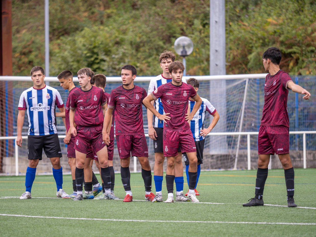 CanteraRAI's tweet photo. 📸Imágenes del duelo entre el Atlético Avilés y el Real Avilés Industrial.

➕En nuestro Instagram https://t.co/fLR8DwsS4M