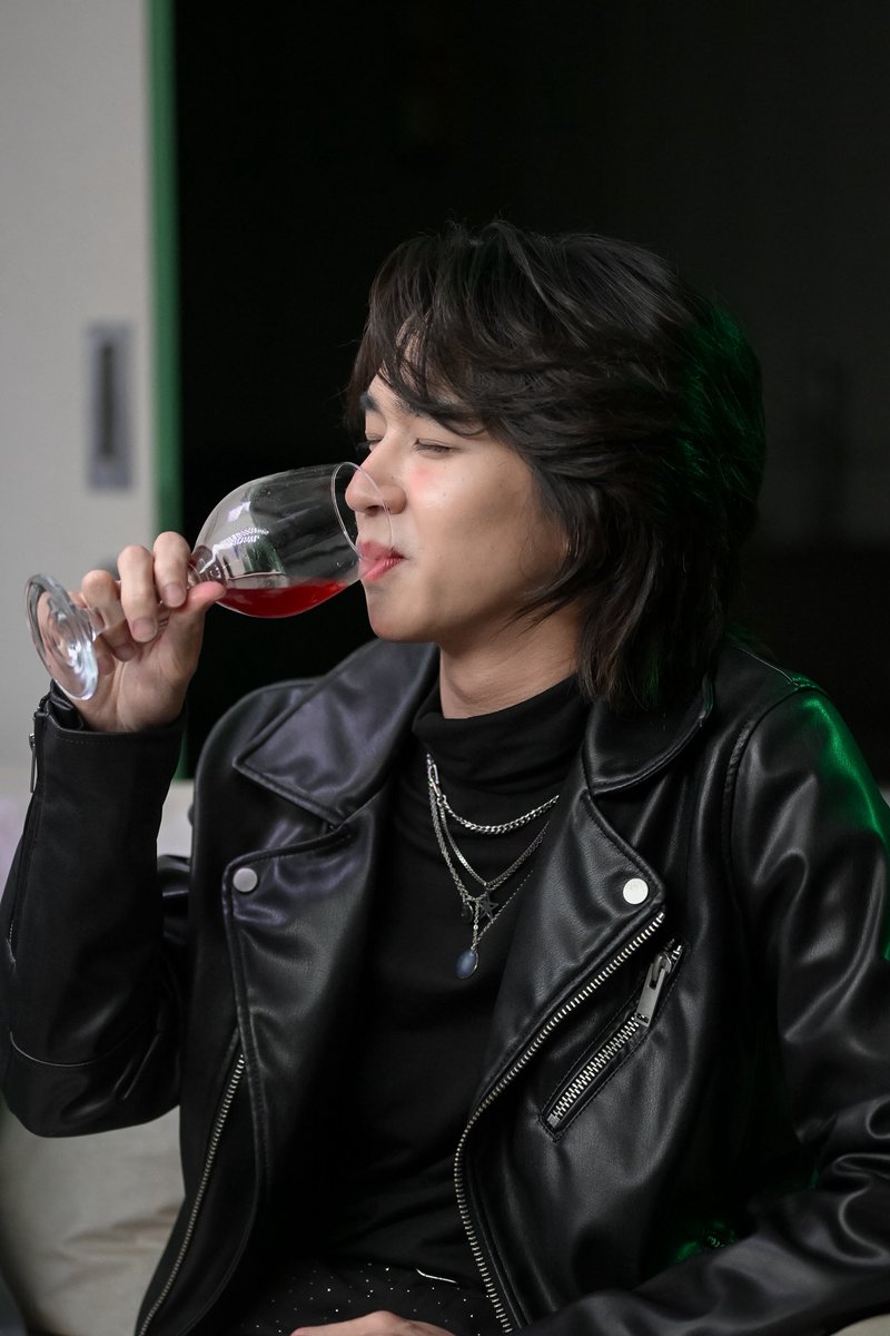 FlukeNatouch's tweet photo. เป็นยังไงบ้างงงค้าบบ😛🩷 #DatingGameEP11 https://t.co/8vrVZiwO31