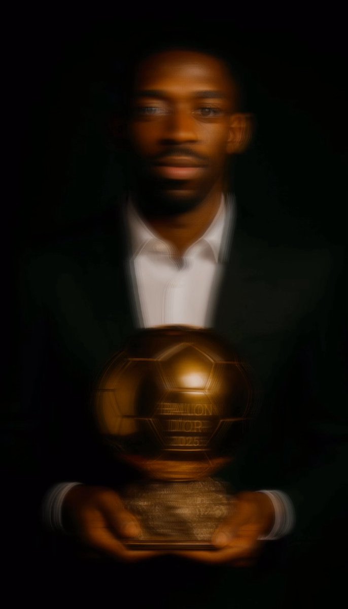 BGueras's tweet photo. #BallonDor https://t.co/XOFWTYOnhG
