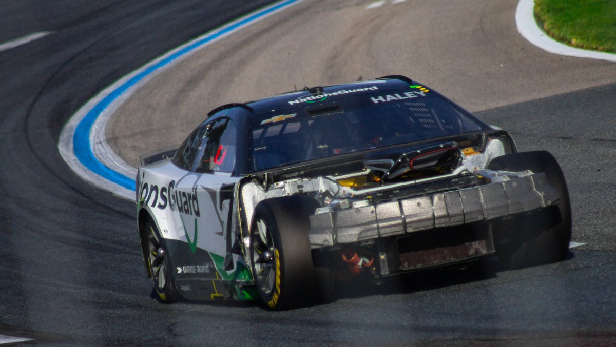 Proud of the 7 team <a href="/SpireMotorsport/">Spire Motorsports</a>. If there’s one thing we haven’t done this year, it’s give up. 6 more to get it done in 2025! 😁