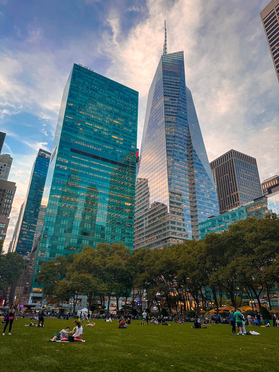 Bryant Park tweet media