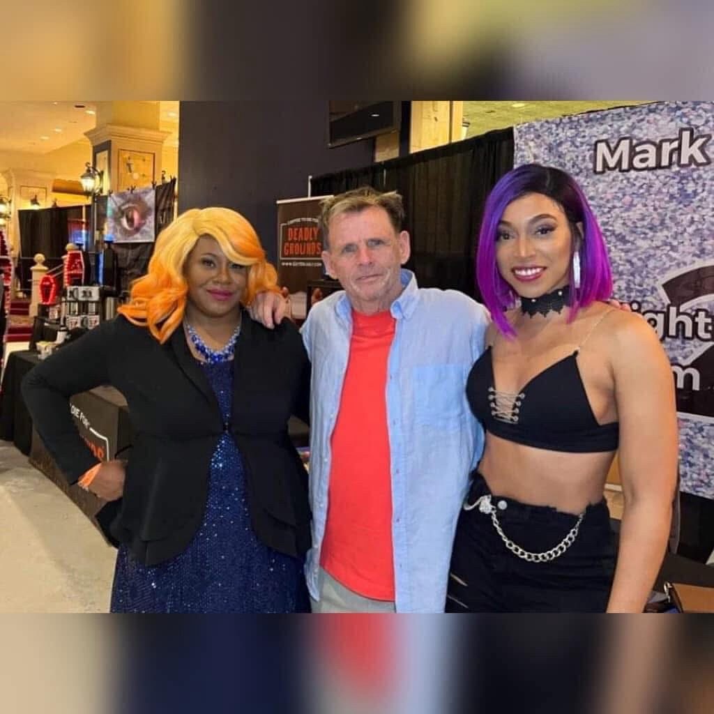 talesftmedia's tweet image. 🎉👑 Happy Birthday to the Scream King, Mark Patton! 👑🎉

Forever iconic as Jesse Walsh in A Nightmare on Elm Street 2: Freddy’s Revenge (1985), Mark made horror history. 🖤🔪🔥

Wishing a true horror legend all the chills &amp;amp; thrills today! 🎂🎬✨
#HappyBirthday #MarkPatton