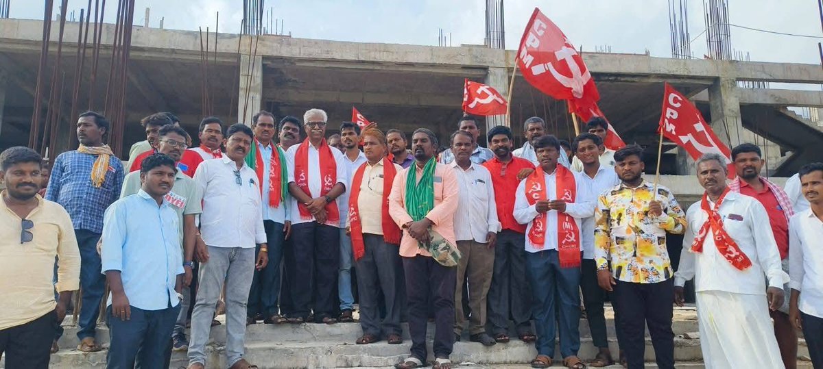 vsrcpm's tweet image. కర్నూలు జిల్లాలో ఆదోని మెడికల్ కాలేజిని ప్రభుత్వమే నిర్మించి, నిర్వహించాలి @ncbn @satyakumar_y 
#vsrcpim #vsrcpm #CPIMAP #kurnooldistrict #vsrinivasarao #AndhraPradesh #Adhoni #MedicalCollegesInAP #NaraChandrababuNaidu #SatyaKumarYadav