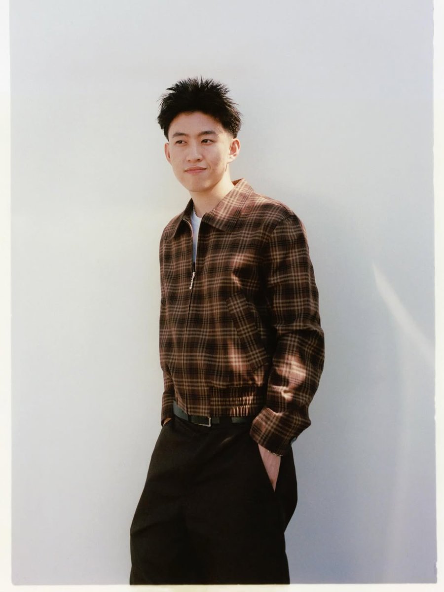 Indonesian Poop Base tweet media