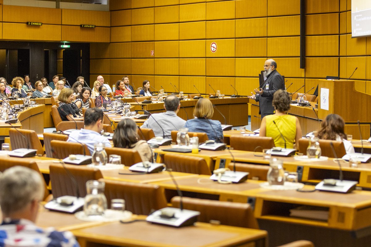 CTBTO's tweet photo. The UN Disability Inclusion Network (@UN_VIC_Disabil) hosted its 2nd #Neurodiversity event, with opening remarks by UK Amb. @corinnekitsell and inspiring insights from Consultant Psychiatrist Khurram Sadiq on the benefits of including neurodivergent people in the workplace. With 300 staff from 90+ countries, at #CTBTO we strive to build supportive environments where everyone can thrive. More ➡️ https://t.co/2Aqiwss7Ls