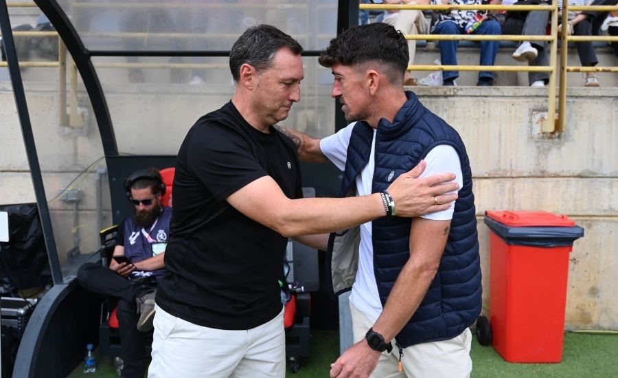 Desde las 18:00, con Omid Sokout (<a href="/omids99/">Omid Sokout</a>) a los mandos y Toni Vallet (<a href="/elsetalbinegre/">elsetalbinegre</a>) y Gabriele Cellai (<a href="/gcellai/">Gabriele Cellai ⚫ ⚪</a>) como tertulianos, nuevo episodio de Plaza Albinegra para hablar del debut triunfal de Pablo Hernández en el banquillo del primer equipo del CD Castellón.