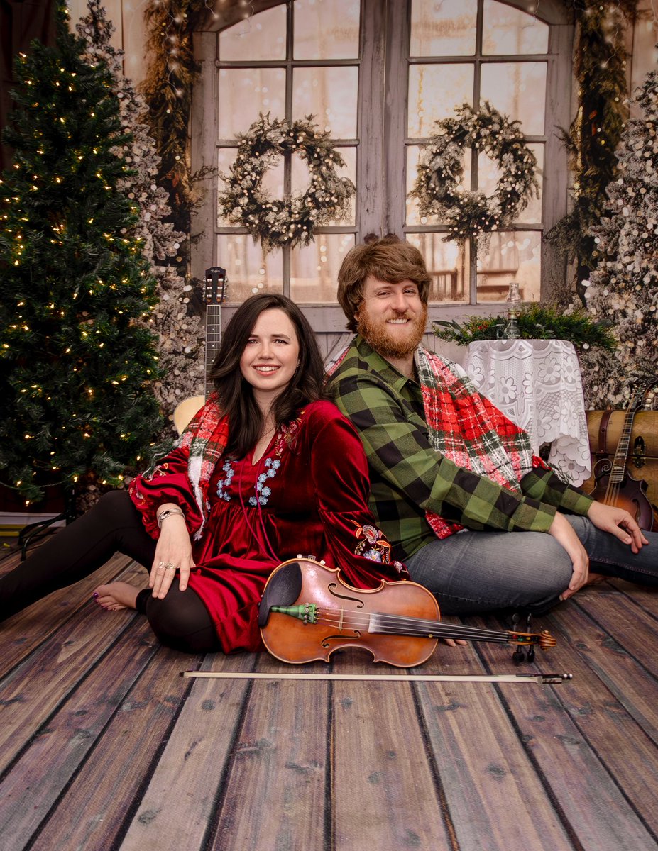 👻 🎃 season is upon us but we do have a few 🎄 shows to look forward to this year as well. Perhaps some familiar faces? Stay tuned and see the dates below! 

12/7 - <a href="/eddiesattic/">eddiesattic</a> - Decatur, GA
12/8 - <a href="/deeslounge37115/">Dee's Lounge</a> - Nashville, TN
12/9 - Harrell Theatre - Collierville, TN