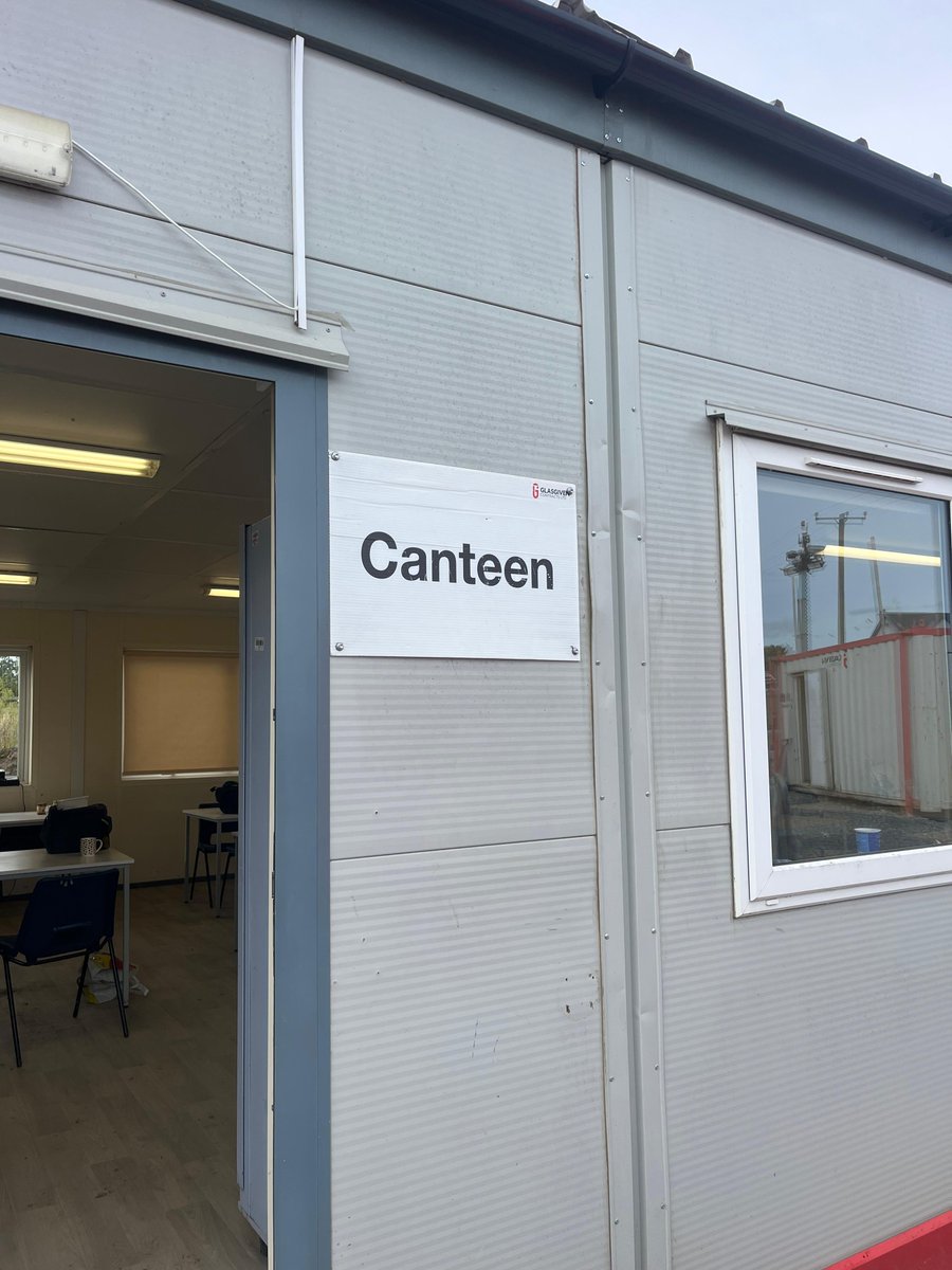 IeVending's tweet image. Delighted to celebrate the installation of two brand new vending machines.
This time for our valued client Glasgiven Construction, supporting a busy construction site as we continue expanding our services across sites nationwide.

#VendingSolutions #VendingMachinesIE