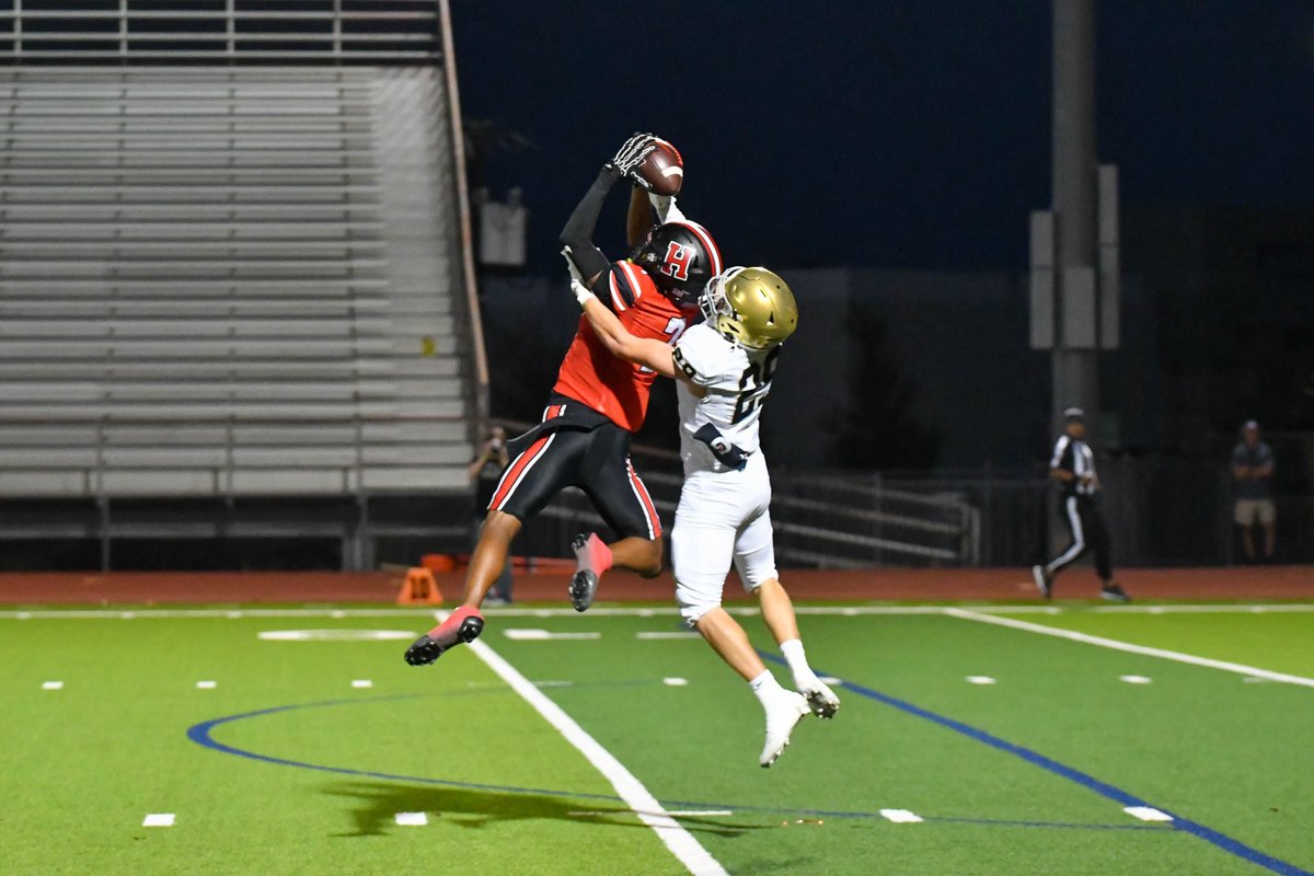 Non-District highlights‼️
4 games

39-rec

479-yards

4-tds
Leading the DISTRICT and TOP 5 in DFW
hudl.com/v/2SbUvU

<a href="/HeathHawksFb/">Heath Hawks Football</a> <a href="/coachrodneywebb/">Rodney Webb</a> <a href="/drobalwayzopen/">David Robinson</a> <a href="/CKennedy247/">Collin Kennedy</a>