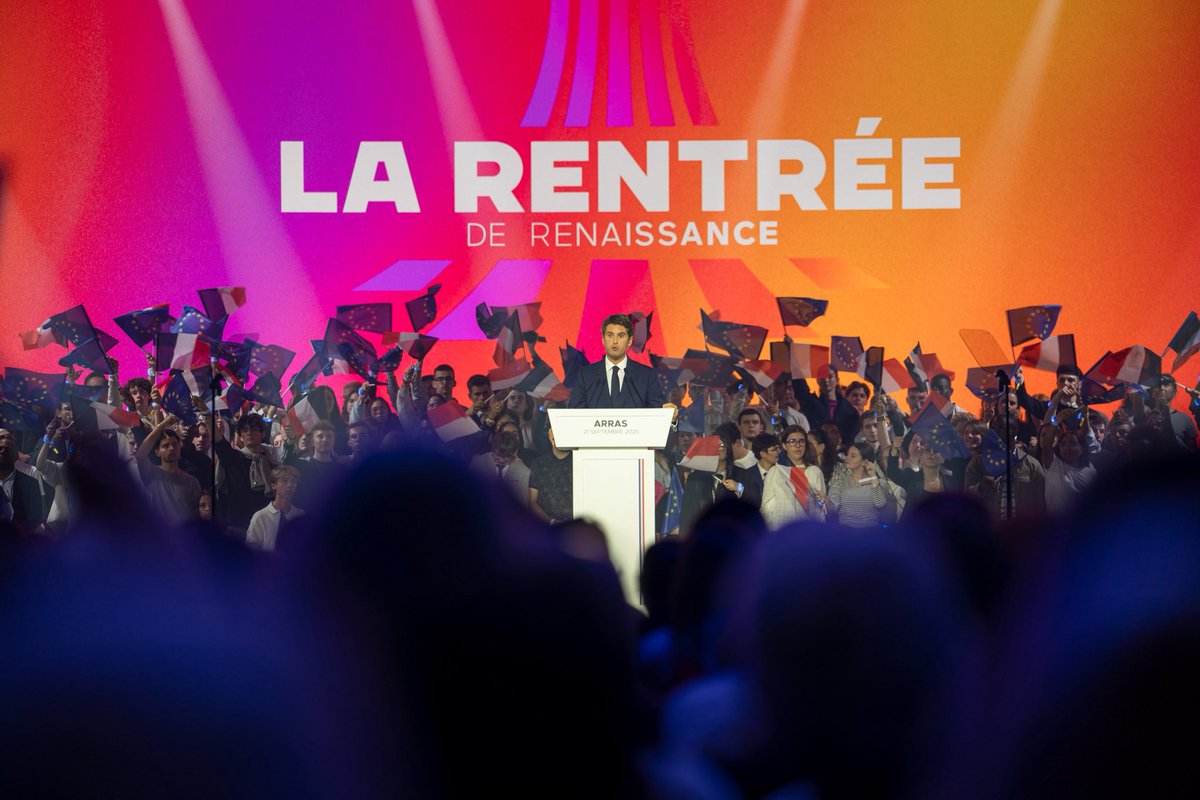 La rentrée de <a href="/Renaissance/">Renaissance</a> à Arras a confirmé une chose : nous sommes le camp de l’espoir ! 🇫🇷🇪🇺

Plus que jamais, nous sommes là et déterminés pour les échéances à venir.

Merci à tous @lesjempdl présents (et un bravo particulier à notre <a href="/louis_rqbrt/">Louis Roquebert</a>) 🫶