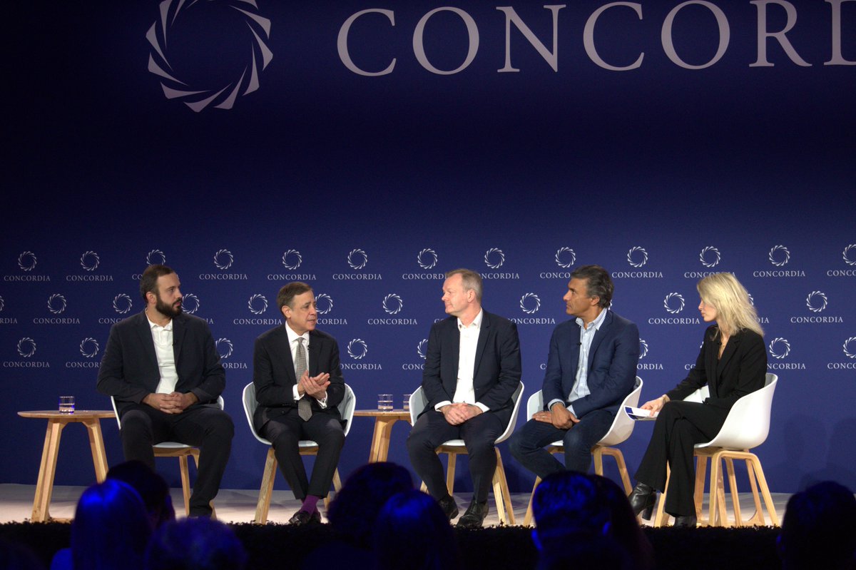 ConcordiaSummit's tweet image. We're joined by @ckalu13, Founder and CEO of Mental Help Global; @eliasen_bogi, Exec. Dir. of @MovementHealth_ ; @imvardank Chief Legal Officer @Fastex; @mjw, Founder and CEO, @Activateinc and Arun Gupta, CEO of NobleReach to speak about meeting people where they are #Concordia25