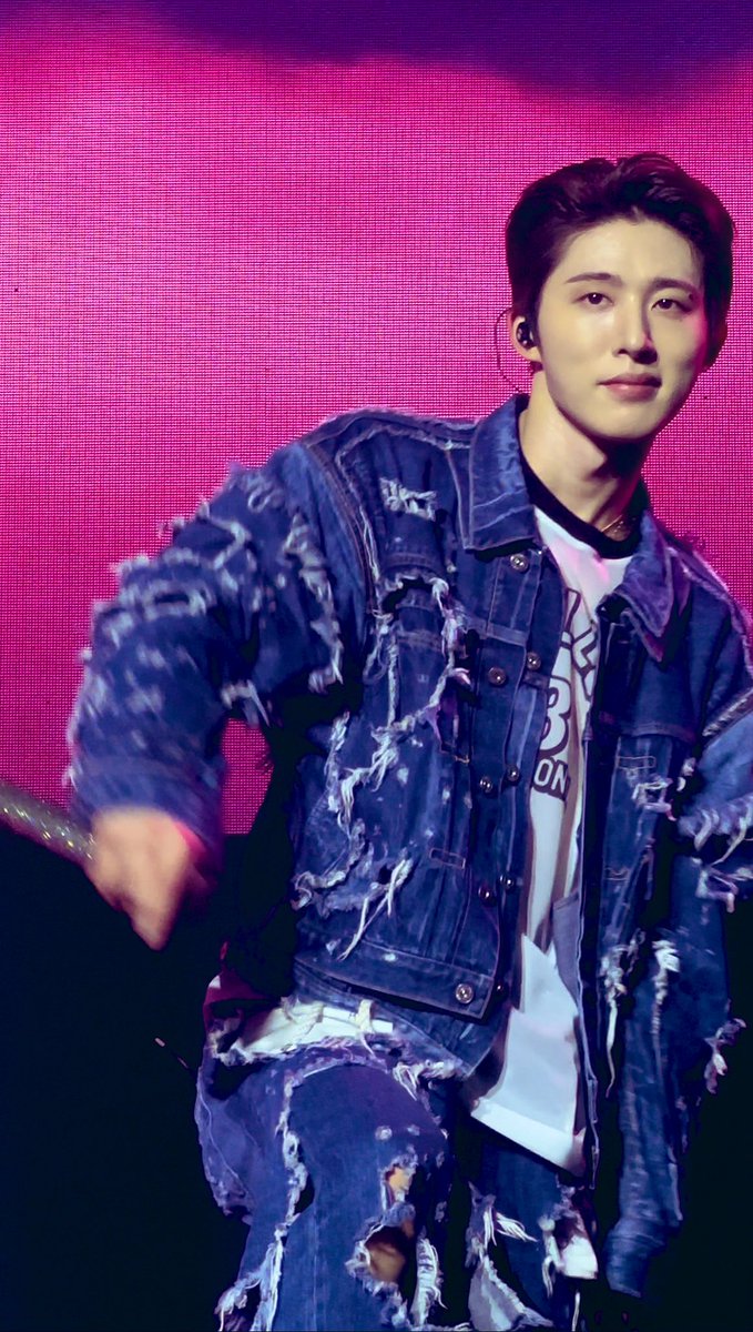 Bellaa__Md's tweet photo. definisi sedap mata memandang… helok sungguh kejadiannya

#2025THELASTPARADEINKL #2025THELASTPARADEINKUALALUMPUR 
#HANBINinKL #BIinMY https://t.co/q7b8jUpxai