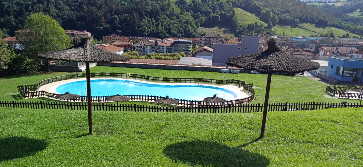 🗣️🏊‍♂️2.200 personas han podido hacer uso de las piscinas descubiertas de Lazkao a través de diferentes tipos abonos.

🔗 ES: labur.eus/ifq0cofx

#Lazkao ✅