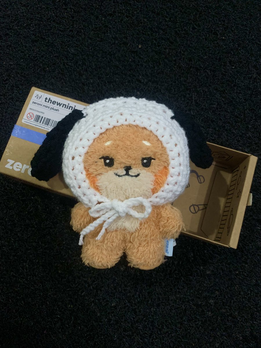 WTS zeroni thewnini V1 preloved yap. 330 dah sama pochacco hat nyaa🤍