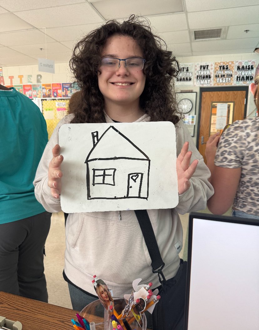 parker_middle's tweet image. Students in Ms. Ritchie, Ms. Galvin, and Ms. Cravenho’s math classroom are building knowledge and depth of understanding through communication, teamwork, and application of content!  #scalefactor #scalecopies @Taunton_Schools