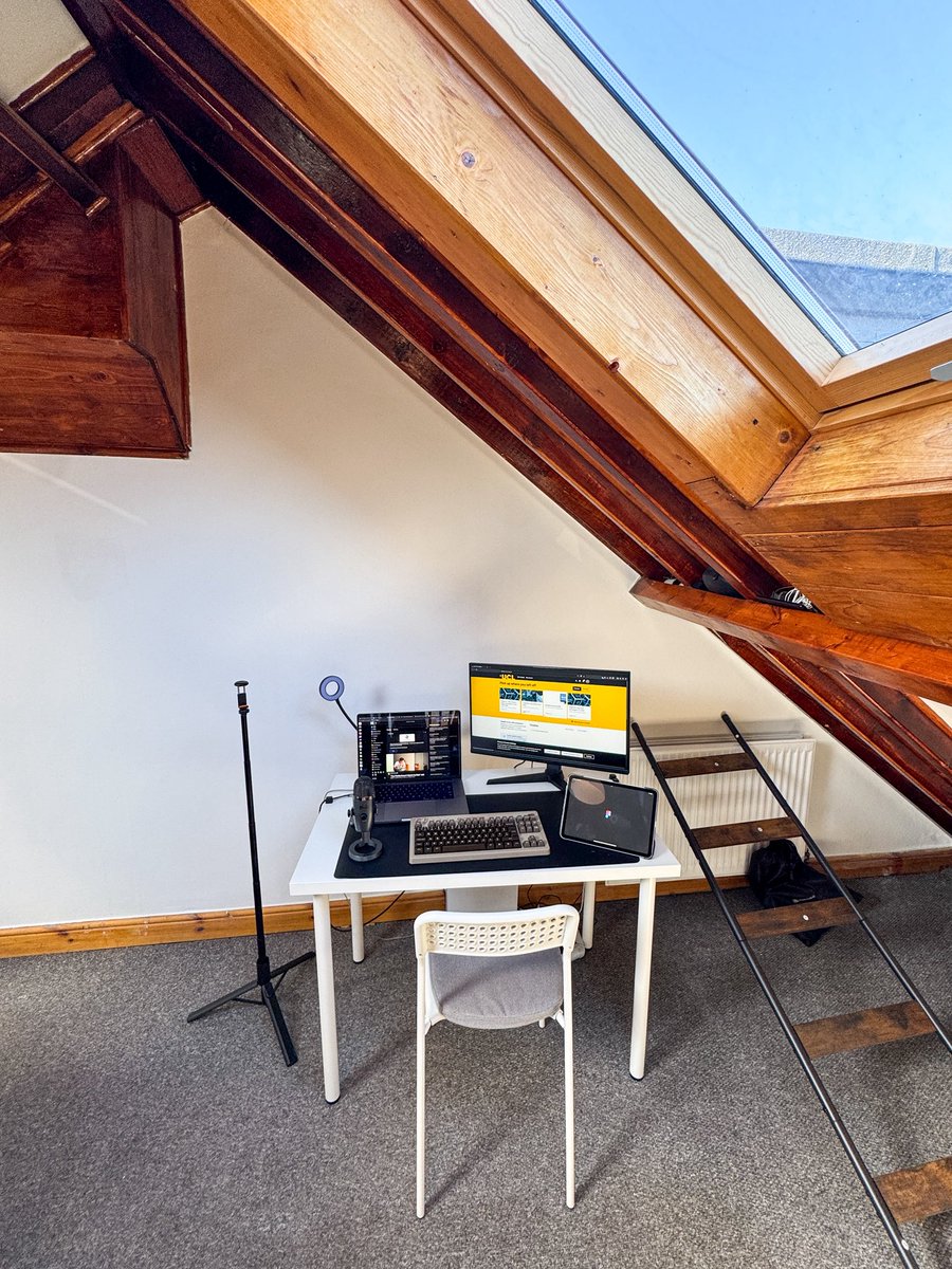 guru (priv/acc) tweet media