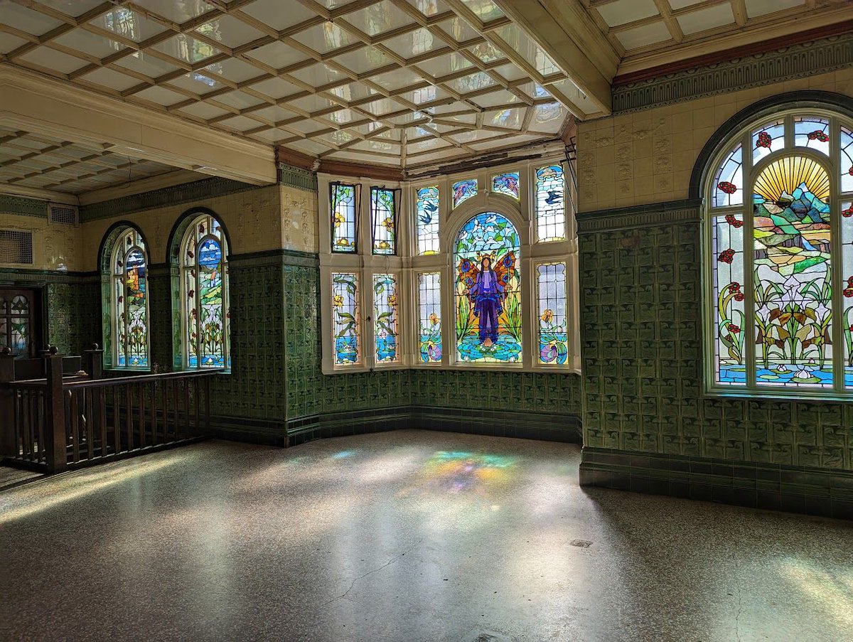Victoria Baths (Manchester) are seeking a Facilities Manager.  If you are passionate about preserving history while supporting the events team to deliver creative and commercial activities then they want to hear from you. 

Find our more: buff.ly/FOtax50 
#HeritageJobs