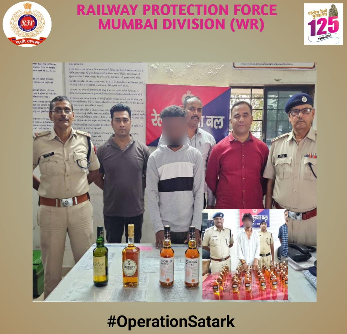 rpfwrbct's tweet photo. #OperationSatark
Vigilant #RPF staff nabbed 02 bootleggers with 54 bottles of illicit liquor at Vapi station. Handed over to #GRP for further action.
#NoToLiquor
#SentinelsOnRail 
@WesternRly @rpfwr1 @drmbct https://t.co/lqfF8eDDcd