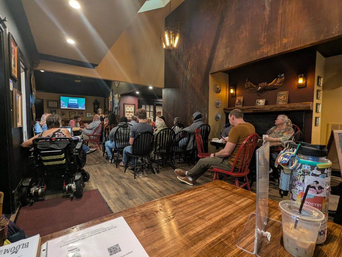 TaffetaChime's tweet photo. Another awesome night with Poetry in the Boro last night! It was great to hear Cameron Mitchell and Giselle Linder as our featured poets, plus of course the regular gambit of amazing local poets!
-
#poetry #poetrycommunity #cameronmitchell #gisellelinder #poetryintheboro #poets https://t.co/x1WZQLGLiE
