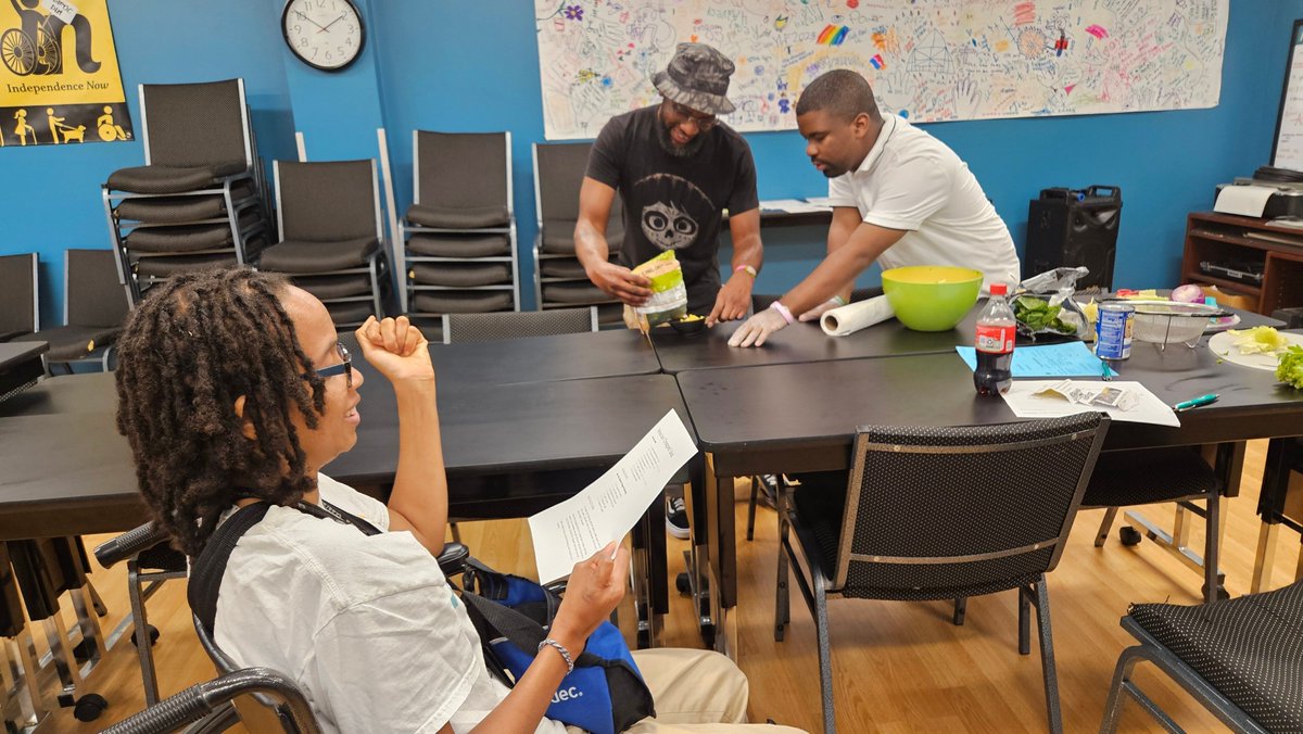 InNowOrg's tweet image. Consumers made a big impact at Independence Now’s Sept 18 #CookingClass, preparing Mexican chopped salad with Kelvin Hawkins, Youth ILS. Focused on healthy eating, participants teamed up to make and enjoy a tasty meal. Details: buff.ly/oEJrKw6

#IndependentLiving