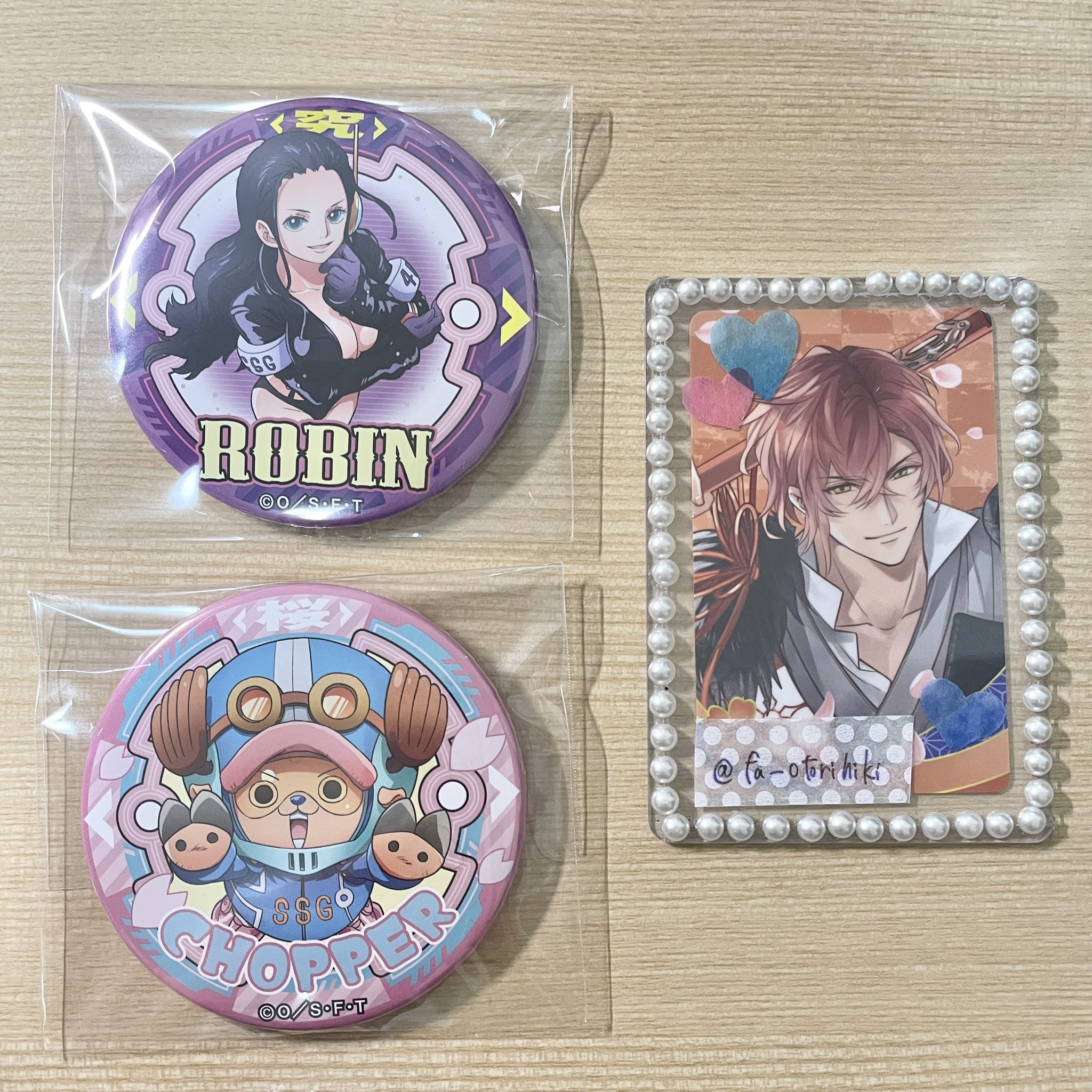 ワンピース　アーロン一味の大幹部　チュウ　缶バッジ ワンピース アーロン一味の大幹部 チュウ 缶バッジ Amazon.co.jp