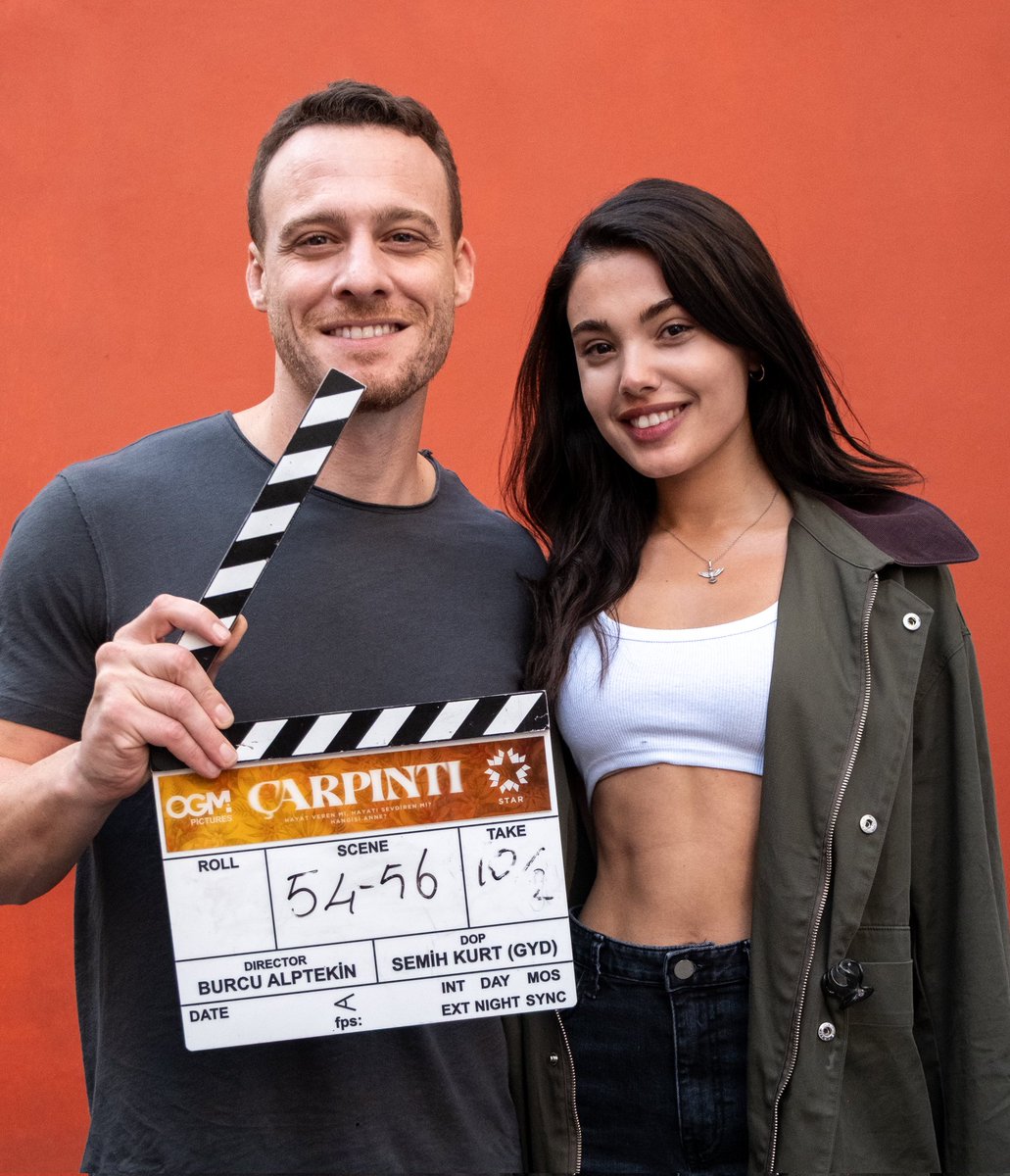 #Çarpıntı setinden #KeremBürsin ve #LizgeCömert karesi geldi.