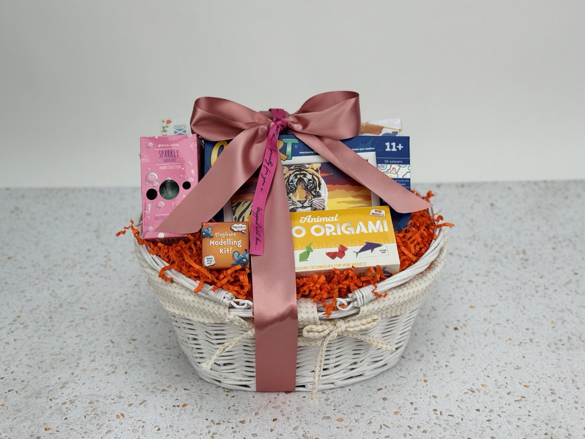 BasketsGalore's tweet photo. Today's Gift Basket Of The Day is the ''Peaceful Pastimes Gift Age 10+" 👧🎁🎀

https://t.co/r7GdaWc8Aw

Follow &amp; RT to enter #prize draw to #win a Gift Basket. 

More info via our blog. 

#dailydispatch #gifts #competition #giftbasketsrule #giftsforkids #birthdaygiftsforkids https://t.co/FaplzwNmBu