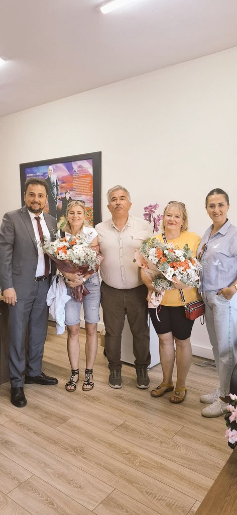 Erasmus+ Akreditasyon Projesi Öğretmen Hareketliliği
Kapsamında geçen yıl Okul Müdürümüz Eyüp ÖZTÜRK'ün gittiği Çekya Prag'dan gelen Misafirlerimiz Müdürümüz Eyüp ÖZTÜRK ve Okulumuzu ziyaret ettiler.
🇹🇷🇹🇷🇹🇷
<a href="/drazizyeniyol/">Dr. Abdülaziz YENİYOL</a> <a href="/tekirdagmem/">Tekirdağ İl Millî Eğitim Müdürlüğü</a> 
<a href="/hete61/">Hüseyin ERDOĞAN</a> <a href="/CorluMem/">Çorlu Milli Eğitim Müdürlüğü</a>  <a href="/EmlakErgene/">Emlak Konut Ergene Vadisi İlkokulu</a> 
<a href="/eyup5967/">Eyüp ÖZTÜRK</a>