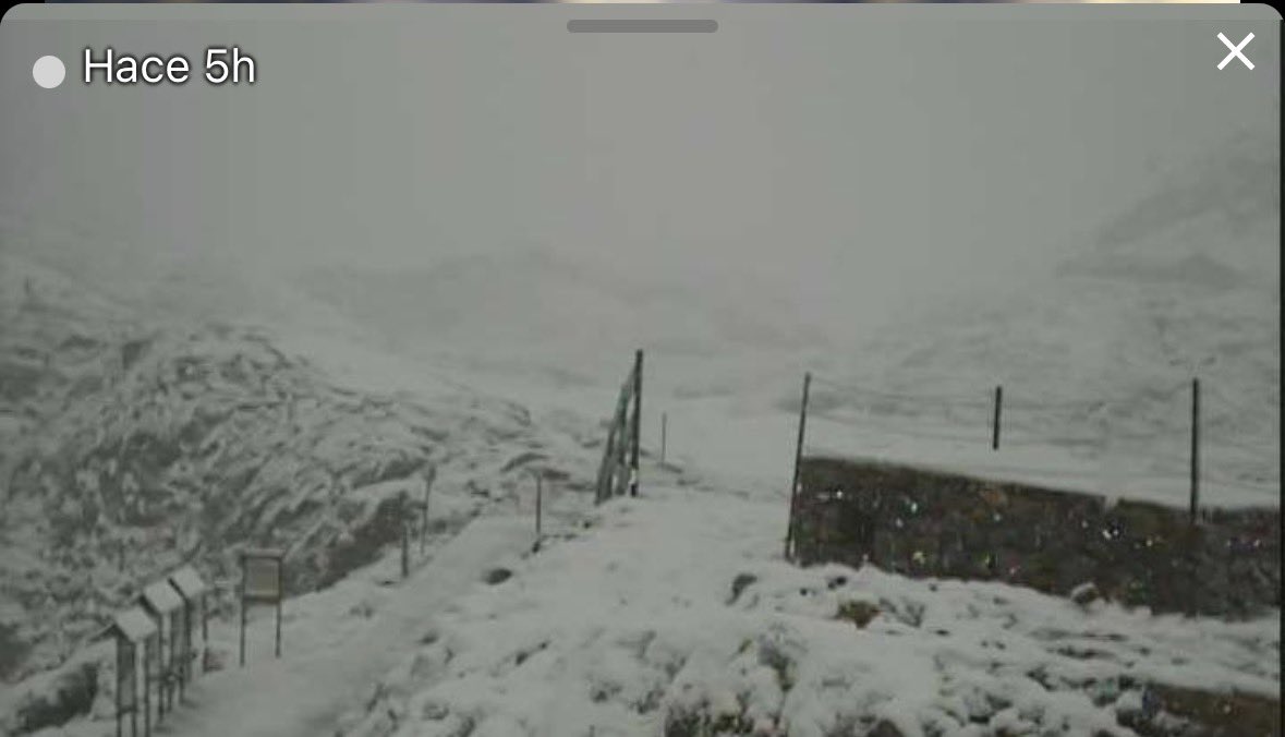 La fuente de San Estaban, Fuente Dé esta mañana ❄️❄️❄️ 1847m una nevadita entre 5-10cm