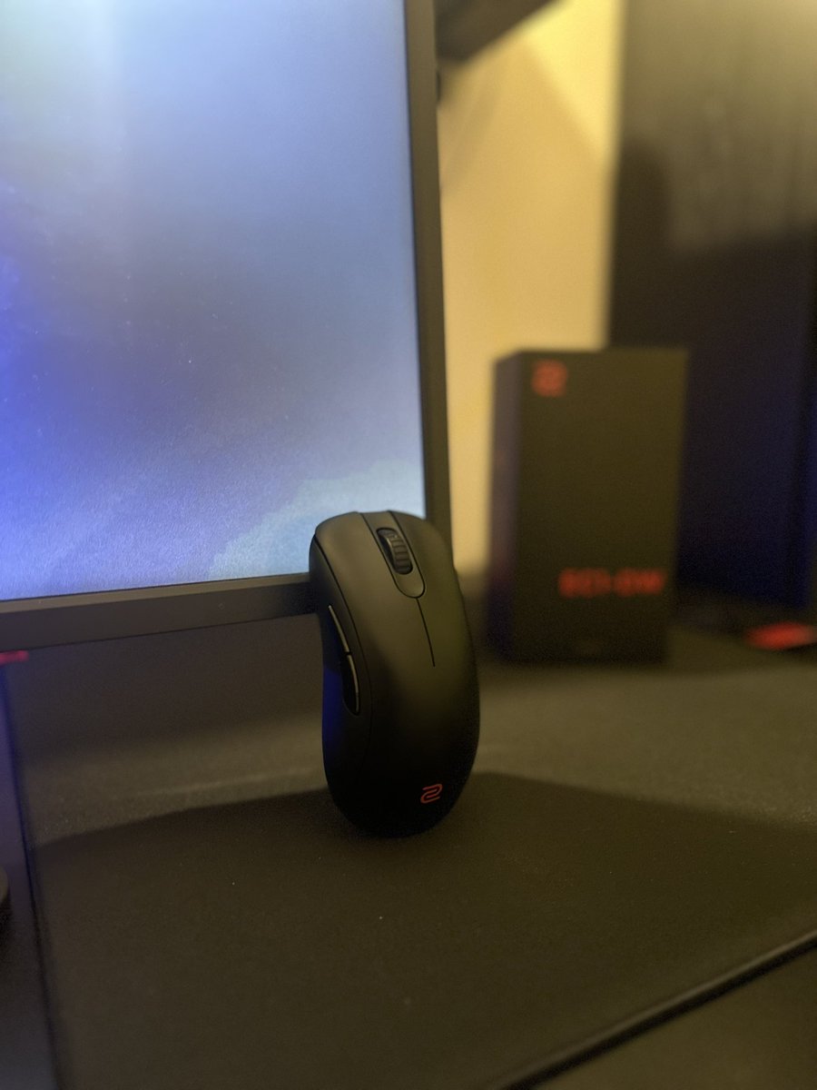 Time to compare EC1- DW with HSR 3 to the Superlight 2 DEX with the Artisan Type99🫡