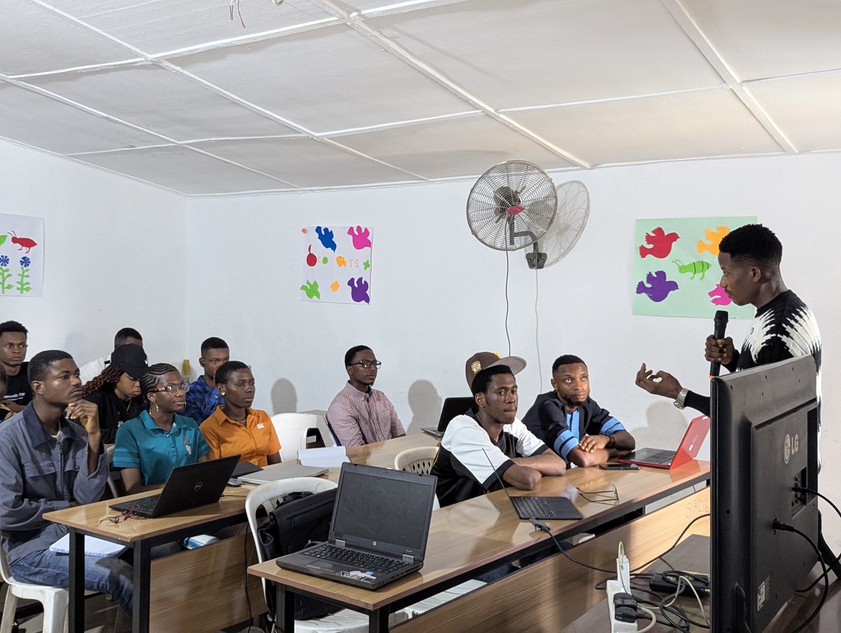 TFUGUyo's tweet image. From Gemma LLMs to Python foundations, participants left with working code and actionable skills. This is how technical education should be, practical and immediately valuable.
Shoutout to all our amazing workshop leaders!
#AICommunityDay #MachineLearningUyo #TechnicalWorkshops