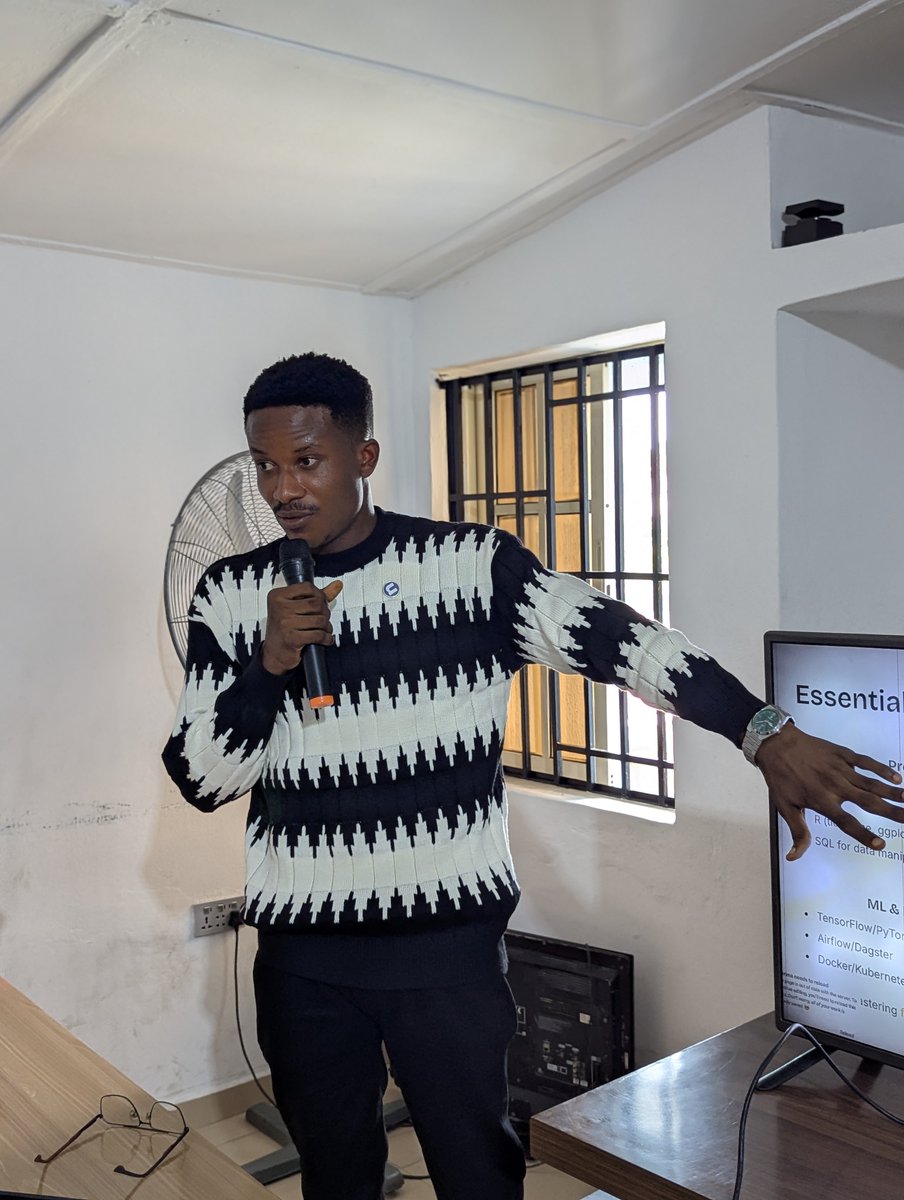 TFUGUyo's tweet image. From Gemma LLMs to Python foundations, participants left with working code and actionable skills. This is how technical education should be, practical and immediately valuable.
Shoutout to all our amazing workshop leaders!
#AICommunityDay #MachineLearningUyo #TechnicalWorkshops