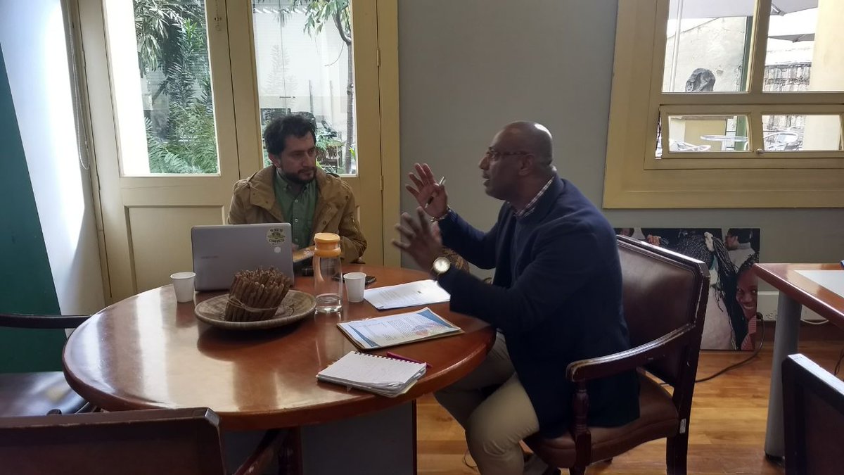 Hoy hay una programación especial en la emisora, por lo que no se transmitirá #3MARES, quiero aprovechar estos #8AñosAlAire para recordar que siempre habrá #3MARES en la memoria, comparto el 1er capítulo "el origen" con <a href="/moisomedrano/">Moiso Medrano</a>  
radio.unal.edu.co/detalle/el-ori…
cc <a href="/malaquita17/">Martha Cecilia Herrera</a>