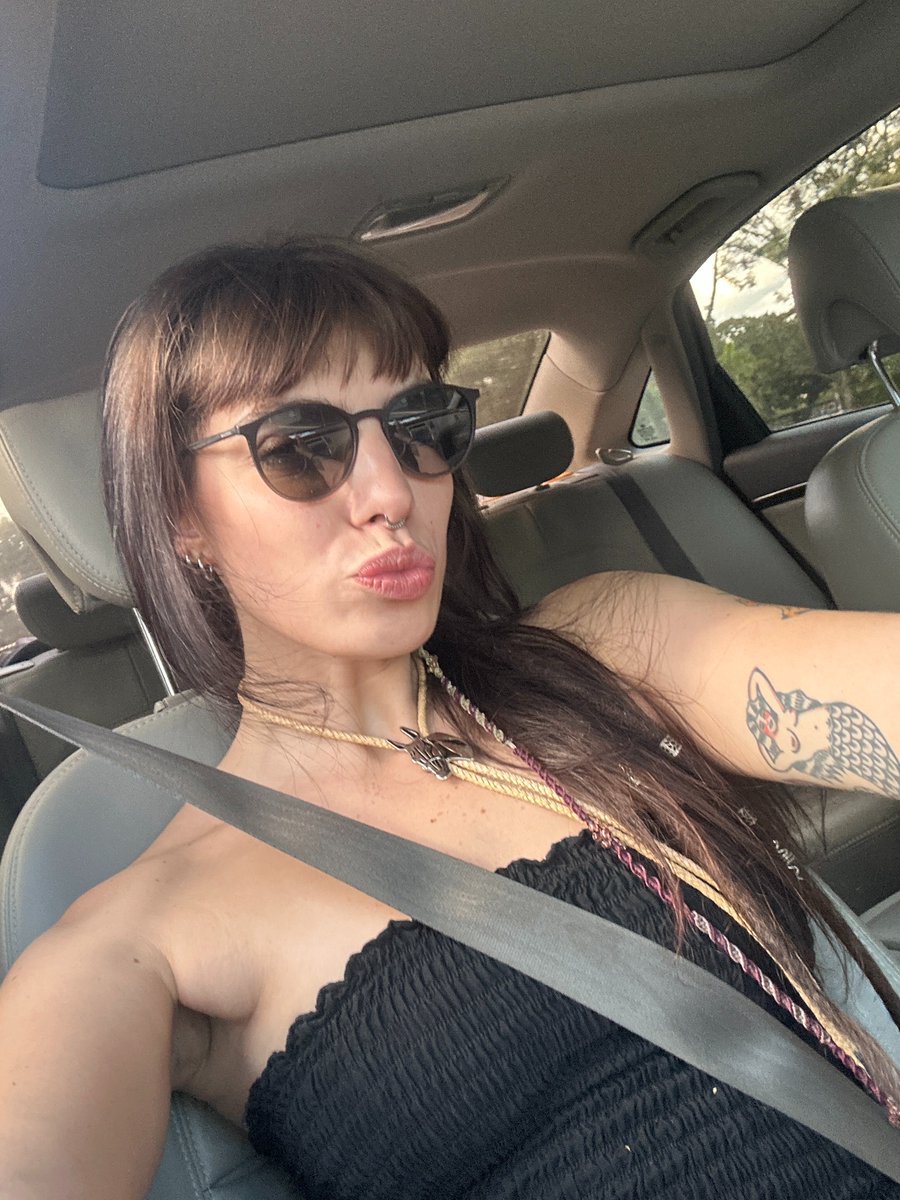 LizzyyLaw's tweet photo. Make me moan slowly, then fuck me like a beast. That cock is mine 😏 DM me. https://t.co/0dsXjtjWxz